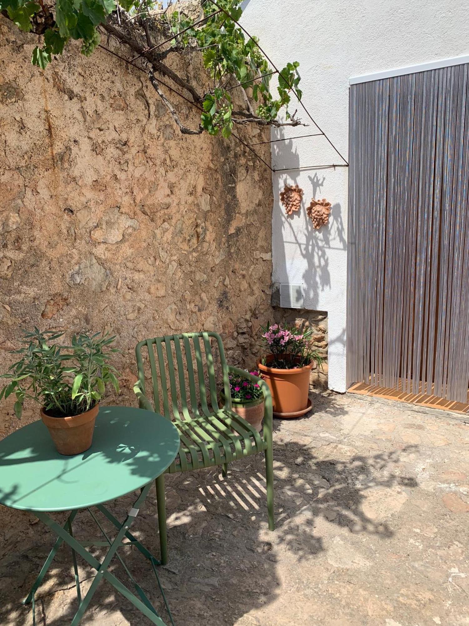 Casa Solans - *
